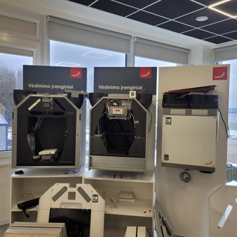 Vėdinimo sistemos suprojektavimas, plano sudarymą, numatant angas, ortakių vedžiojimą tarp aukštų ir kitas detales.
Iki rekuperatoriaus vietos vedžiojami ortakiai, montuojamos difuzorių dėžutės ir tt Kaunas MB Metalonga nuotrauka 2 Vėdinimo sistemų montavimas Kaunas MB Metalonga nuotrauka 2