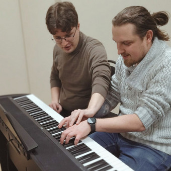 Privačios pianino pamokos Klaipėda Muzikos Studija "Rezonansas" nuotrauka 2
