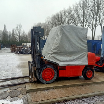Šakinis krautuvas Nissan
Svoris 4500 kg.
Kelia 3000 kg.
Kėlimo aukštis 3 m.
Šakių ilgis 1.1 m.
Kaina- 30€/val.
be operatoriaus 50€/d. Šiauliai Auneksa UAB nuotrauka 8 Šakinio krautuvo Nissan nuoma Šiauliai Auneksa UAB nuotrauka 8
