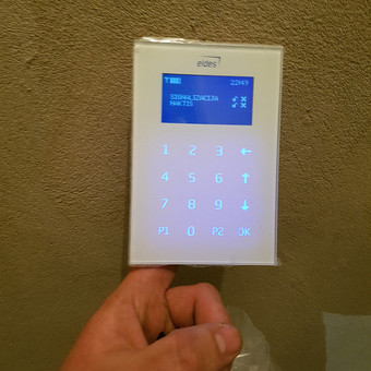Apsaugos sistemos, vaizdo stebėjimo sistemos bei priešgaisrinės sistemos apsaugoti Jūsų namams ar verslui. Klaipėda Elektrikai nuotrauka 11 Apsaugos sistemų montavimas Klaipėda Elektrikai nuotrauka 11