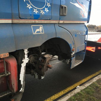 Ratu keitimas, montavimas, balansavimas lengviesiems ir mikroautobusams Vilnius Tralas plius nuotrauka 2 Automobilio rato keitimas Vilnius Tralas plius nuotrauka 2