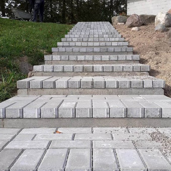 Laiptai iš trinkelių Marijampolė Trinkelių klojimas nuotrauka 2