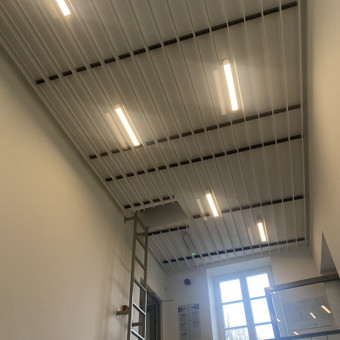 LED apšvietimo montavimas yra procesas, kurio metu įrengiamos LED šviesos šaltiniai pastate ar aplinkoje siekiant apšviesti erdvę. Kaunas ElektraSpec - Elektrikas jūsų namams nuotrauka 6 LED apšvietimas: montavimas Kaunas ElektraSpec - Elektrikas jūsų namams nuotrauka 6