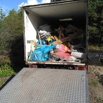 Dešimt kubų nerūšiuotų šiukšlių nuo 200 eur ,
rušiuotų nuo 100 eur Klaipėda Povilas nuotrauka 11 Statybinių šiukšlių išvežimas Klaipėda Povilas nuotrauka 11