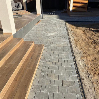 Laiptai iš trinkelių Vilnius Trinkelių Erdvė nuotrauka 2