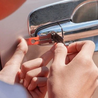 Avarinis automobilio atrakinimas, atidarymas Vilnius Auto Raktų Technologijos nuotrauka 2