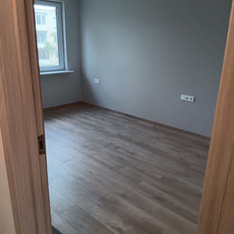 Grindų lyginimas Vilnius Vidaus apdailos darbai Vilniuje nuotrauka 14