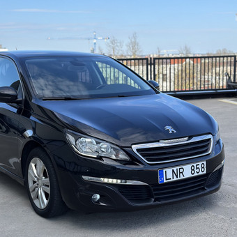 Ekonomiškas miesto automobilis, automatine pavaru deze, talpus ir manevringas. Vilnius Ruby Rental nuotrauka 13 Peugeot 308 2017 Vilnius Ruby Rental nuotrauka 13