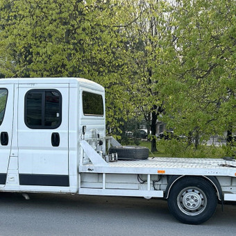 Avarinis automobilio atrakinimas Vilnius Traliuko/tralo paslaugos nuotrauka 4
