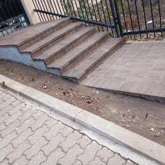 Darome ir siūlome kuo kokybiškesnius ir patsvaresnius laiptus. Vilnius Gediminas Lisavičius nuotrauka 2 Laiptai iš trinkelių Vilnius Gediminas Lisavičius nuotrauka 2