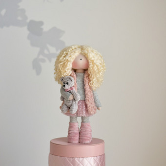 Rankų darbo lėlių gamyba Vilnius MiniMe - Interior Dolls nuotrauka 1