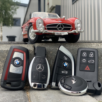 Mercedes Automobilio Raktai, pririšimas, remontas, korpusų ir baterijos ketimas, valdymo blokų remontas (EIS, ELV, DME) modeliams: Klaipėda carkey nuotrauka 1 Automobilių raktų gamyba Klaipėda carkey nuotrauka 1