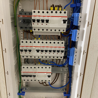 Nuotėkio relės pajungimas Klaipėda MB ENERGOMONTAS nuotrauka 5