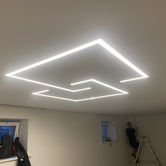 Modernus apšvietimas: Įtempiamos lubos su LED linijomis Vilnius Itempiamos lubos Tau nuotrauka 1