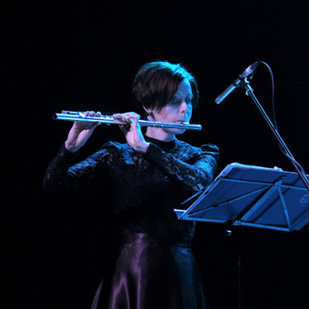 Grojame prancūziškas melodijas, tango, valsus, fokstrotus, pasaulines žinomas melodijas ir pan. Programa tinka parodų, kitų atidarymų metu, bendruomenių, šeimos šventėse. Alytus Solo Plius nuotrauka 2 Instrumentinė muzika renginiams Alytus Solo Plius nuotrauka 2
