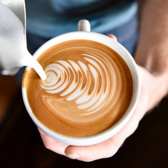 Kavos aparato nuoma su profesionaliu barista Vilnius Mobilusbaras.lt nuotrauka 9