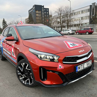 Praktinio vairavimo mokymas su automatine pavarų dėže Kaunas UAB RIGVEDA nuotrauka 2