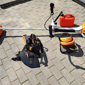 Benzininė žoliapjovė STIHL FS 461 C-EM(trimeris) + apsaugos priemonės. Kaina dienai 30€. Kaunas Arturas segzda nuotrauka 22 Benzininė žoliapjovė STIHL FS 461 C-EM(trimeris) Kaunas Arturas segzda nuotrauka 22