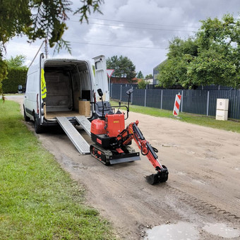 Su savo mini ekskavatoriumi pasiekiu ten, kur kiti negali: precizinis darbas net siauriausiose ir sunkiausiai pasiekiamose vietose Vilnius Antonio Cuocci nuotrauka 1 Mini ekskavatoriaus nuoma Vilnius Antonio Cuocci nuotrauka 1