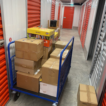 Perkraustysime ir sumažinsime Jums šio sunkaus proceso stresą. Siūlome pilną paslaugos paketą, supakuosime, išrinksime ir atvežė į vietą viską surinksime. Jūsų turtą išlaikysime tokį koks buvo. Vilnius UAB Kulgo nuotrauka 13 Fizinių asmenų perkraustymas Vilnius UAB Kulgo nuotrauka 13
