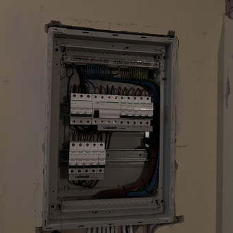 Nuotėkio relės pajungimas Vilnius Elektros dizainas nuotrauka 7