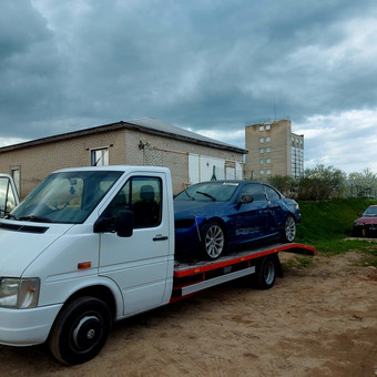 Automobilio transportavimas po avarijos Vilnius Tralas Vilniuje nuotrauka 9