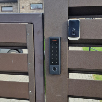 Praejimo kontrolė- šios kartos išmaniųjų elektroninių spynų pardavimai instaliacija Vilnius MB Redpcline Servisas nuotrauka 1 Telefonspynių montavimas Vilnius MB Redpcline Servisas nuotrauka 1