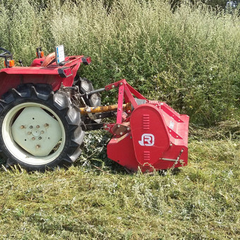 Žolės pjovimas Panevėžys MB Dainitus nuotrauka 1