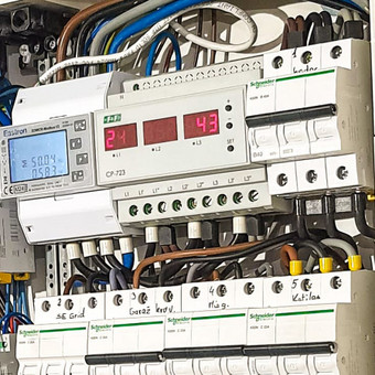 Saulės elektrinių ir krovimo stotelių pajungimas Vilnius Elfy - Elektrikas Vilniuje nuotrauka 10