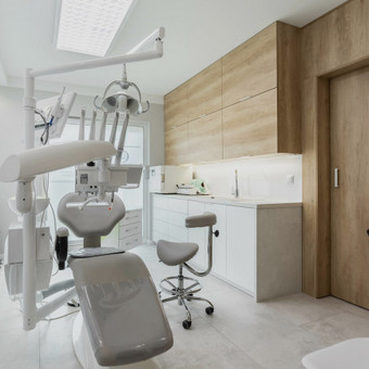 Profesionalus odontologinių klinikų interjero projektavimas. Techniniai sprendimai, įrenginių parinkimas, baldų projektavimas, parinkimas medžiagų sąmatos, autorinė priežiūra. Vilnius Artjoline nuotrauka 19 Profesionalus odontologinių klinikų interjero projektavimas. Vilnius Artjoline nuotrauka 19