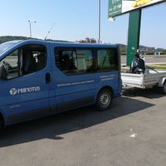 Motociklų transportavimas, pervežimas.
Kauno m. ir 20 km spinduliu +40 ct/km. Kaunas Darius Danta nuotrauka 11 TRANSPORTAVIMO PASLAUGA KAUNO M. IR 20 KM SPINDULIU Kaunas Darius Danta nuotrauka 11