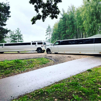 Hummer H2 18 vietų limuzinas nuo 70 eur/val. Vilniuje. Vilnius Bestlimo.lt nuotrauka 2 Hummer H2 limuzinas Vilnius Bestlimo.lt nuotrauka 2