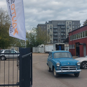 Laiku keiskite tik gamintojo rekomenduojamą alyvą, kad apsaugotumėte variklį nuo susidėvėjimo, užtikrintumėte jo optimalų veikimą ir ilgaamžiškumą. Rūpinkitės savo automobilio širdimi! Vilnius Autoservisas MB "Autostilius" nuotrauka 3 Tepalų keitimas Vilnius Autoservisas MB "Autostilius" nuotrauka 3