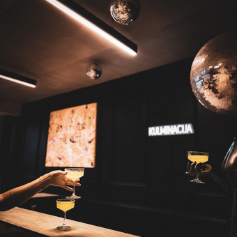 Erdvės kainos:
Pirmadienį - Ketvirtadienį 35€/val.
Penktadienį - Šeštadienį 55€/val.
Sekmadienį 40€/val. Kaunas Kulminacija nuotrauka 1 Patalpų nuoma renginiams Kaunas Kulminacija nuotrauka 1