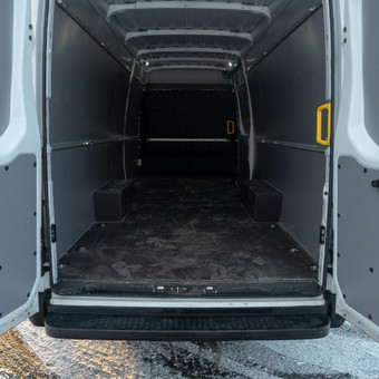 Krovininiai mikroautobusai Vilnius MB Kino ratai nuotrauka 1