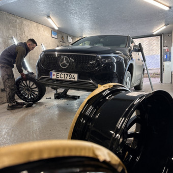 • Padangų keitimas
• Padangų remontas
• Ratų balansavimas
• Ratlankių lyginimas
• Prekyba naujomis padangomis Vilnius 3GDetailing nuotrauka 9 Padangų montavimas Vilnius 3GDetailing nuotrauka 9
