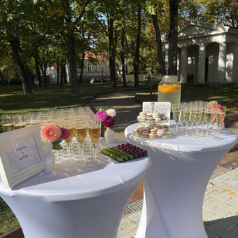 Šampano staliukas Vilnius Šampari Staliukai nuotrauka 1