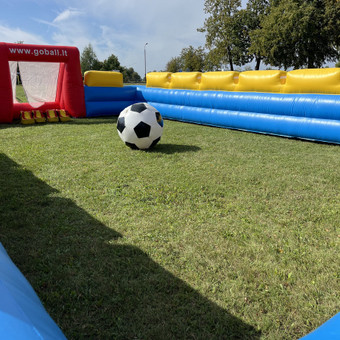 DIDBAČIŲ FUTBOLAS PRIPUČIAMOJE ARENOJE Kaunas MB GOBALL nuotrauka 4