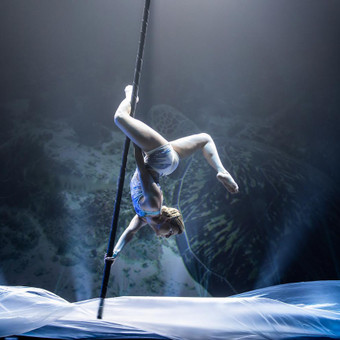 Skraidantis pole dance Kaunas MB pole sporto akademija nuotrauka 3