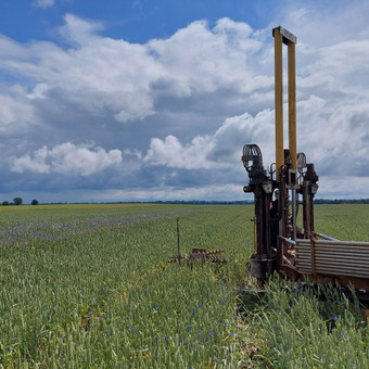 Inžinerinio geologinio geotechninio tyrimo apimtis: gręžinių gręžimas, statinio, dinaminio zondavimo bandymai, gruntų laboratoriniai tyrimai, požeminio vandens cheminės analizės, ataskaitos parengimas Vilnius UAB GeoFirma nuotrauka 1 Inžineriniai geologiniai ir geotechniniai tyrimai Vilnius UAB GeoFirma nuotrauka 1