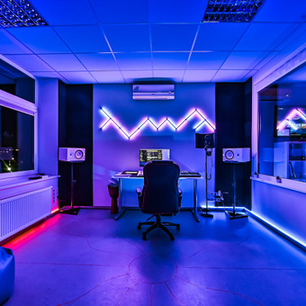 DJ ir Muzikos produkcijos kursai, kurie leidžia atrasti save muzikos industrijoje. Kaunas ATIK ESUP nuotrauka 5 DJ mokykla Kaunas ATIK ESUP nuotrauka 5