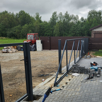 Vartų montavimas,automatikos pajungimas. Šiauliai Tvorų ir terasų sprendimai nuotrauka 6 Vartų automatika, montavimas Šiauliai Tvorų ir terasų sprendimai nuotrauka 6