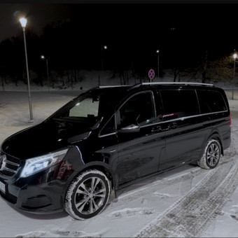 Galima išsinuomoti su vairuotoju arba be. Automatinė pavarų dėžė. Vilnius Carbruslt nuotrauka 2 Mercedes Benz V klasės nuoma Vilnius Carbruslt nuotrauka 2