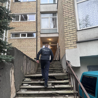 Pagalbinių darbininkų nuoma (trumpalaikė / ilgalaikė) Vilnius 2 Draugai veža nuotrauka 26