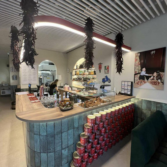 Nestandartinių gaminių projektavimas ir gamyba restoranams, kavinėms, viešbučiams, vestibiuliui, biurams ir t.t. Vilnius UAB "Visokie Baldai" nuotrauka 7 Verslo Erdvės Vilnius UAB "Visokie Baldai" nuotrauka 7