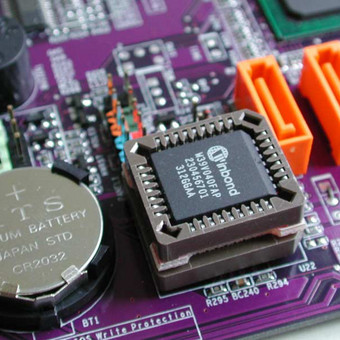 BIOS atkūrimas, FLASH atminties programavimas Klaipėda Kompiuterių klinika nuotrauka 8