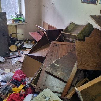 Senų baldų išvežimas Vilnius Siuksliu isvezimas,Griovimo darbai nuotrauka 1