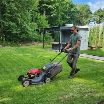 Žolės pjovimas Vilnius Perfect Clean nuotrauka 22
