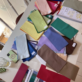 AKCIJA: Balandžio mėn. kaina 195 eur (GYVAI); 95 eur (online) !!! Klaipėda Emilija Lauraitytė nuotrauka 5 Asmeninė spalvų analizė Klaipėda Emilija Lauraitytė nuotrauka 5