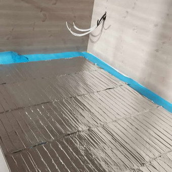 Elektrinio šildymo įrengimas po grindimis. Klaipėda Kretopro nuotrauka 7 El. šildomo kilimėlio klojimas Klaipėda Kretopro nuotrauka 7